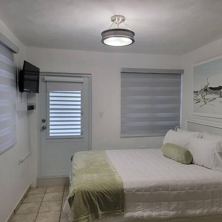 L & R Studio Mayaguez Extérieur photo